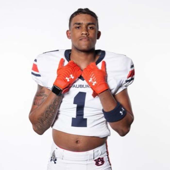 Picture of Caleb Burton In Auburn Gear